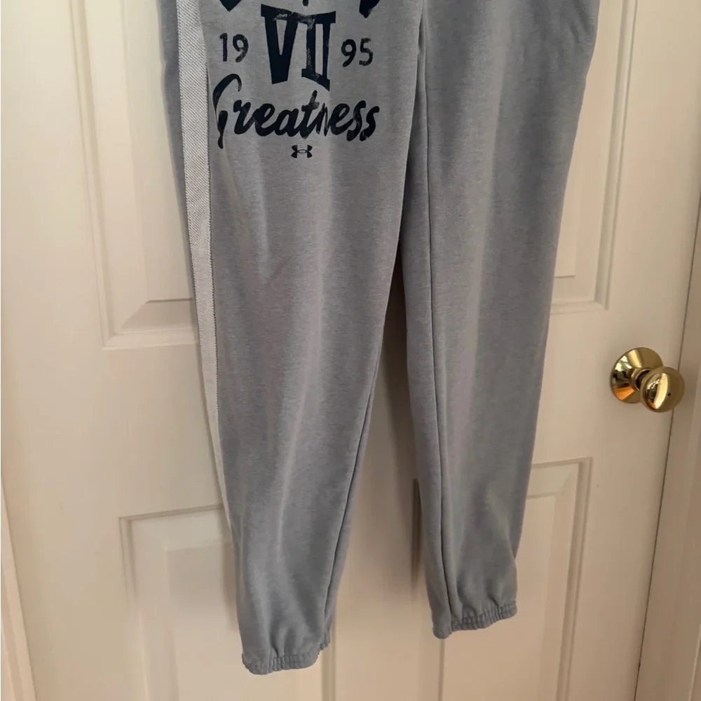 Under Armour Earn Greatness Gray Jogger Sweatpants